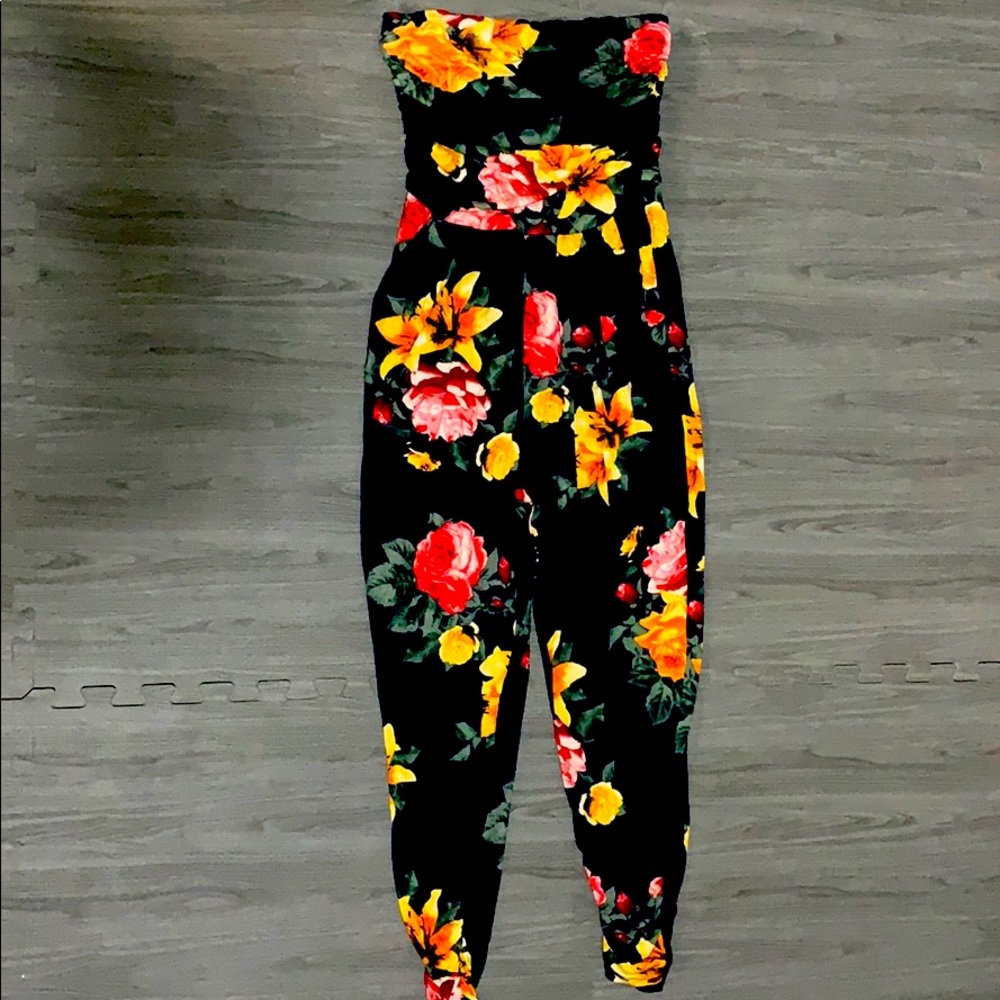 Stretchy Jumpsuit (M)